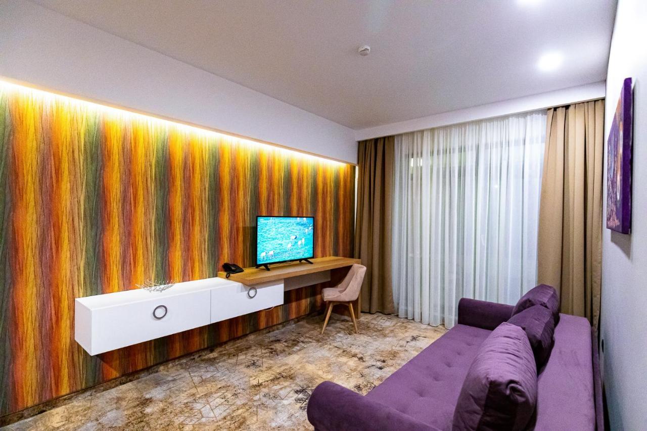 Grand View Hotel & Suites Copou Iasi Exteriér fotografie