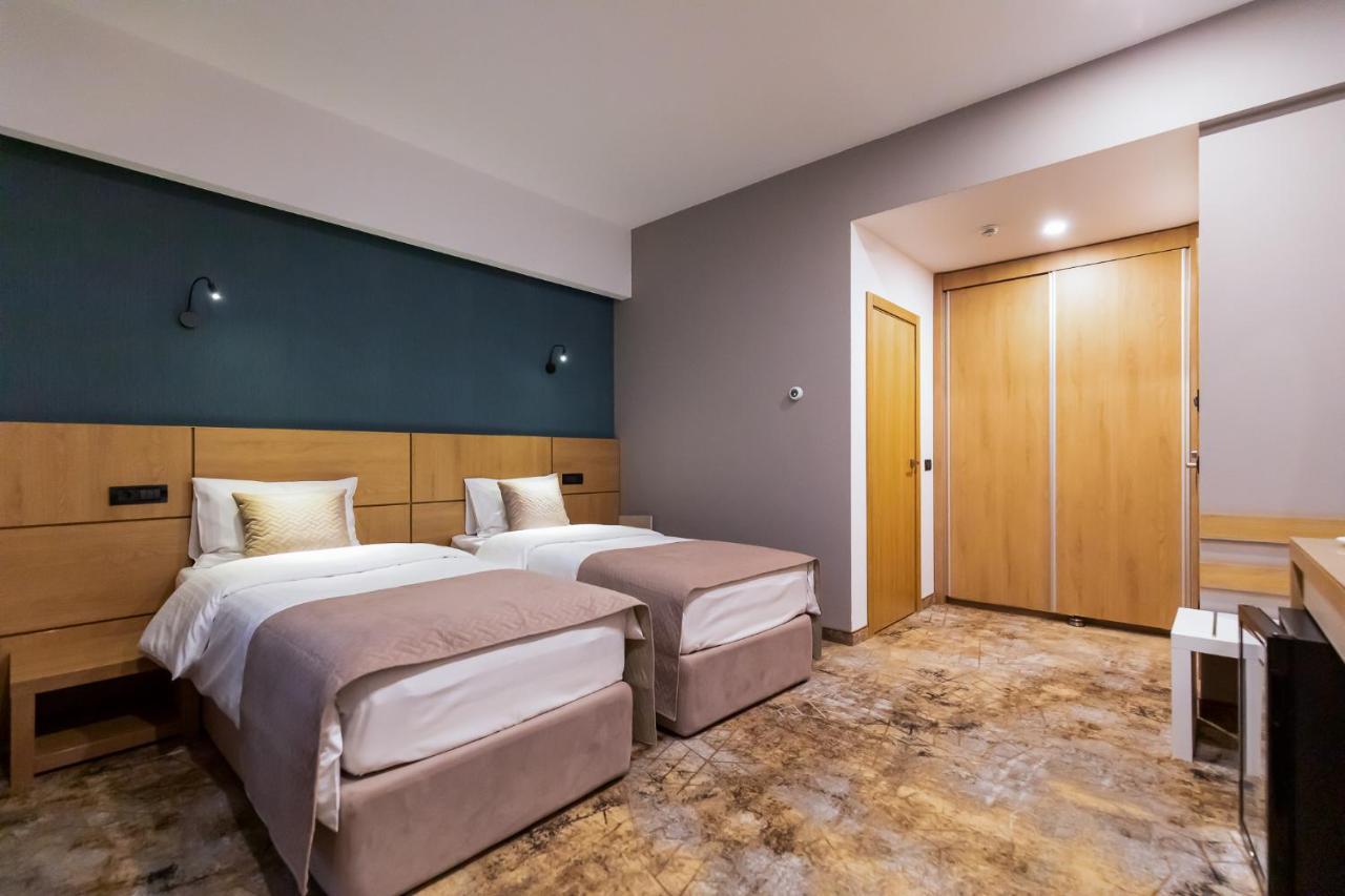 Grand View Hotel & Suites Copou Iasi Exteriér fotografie